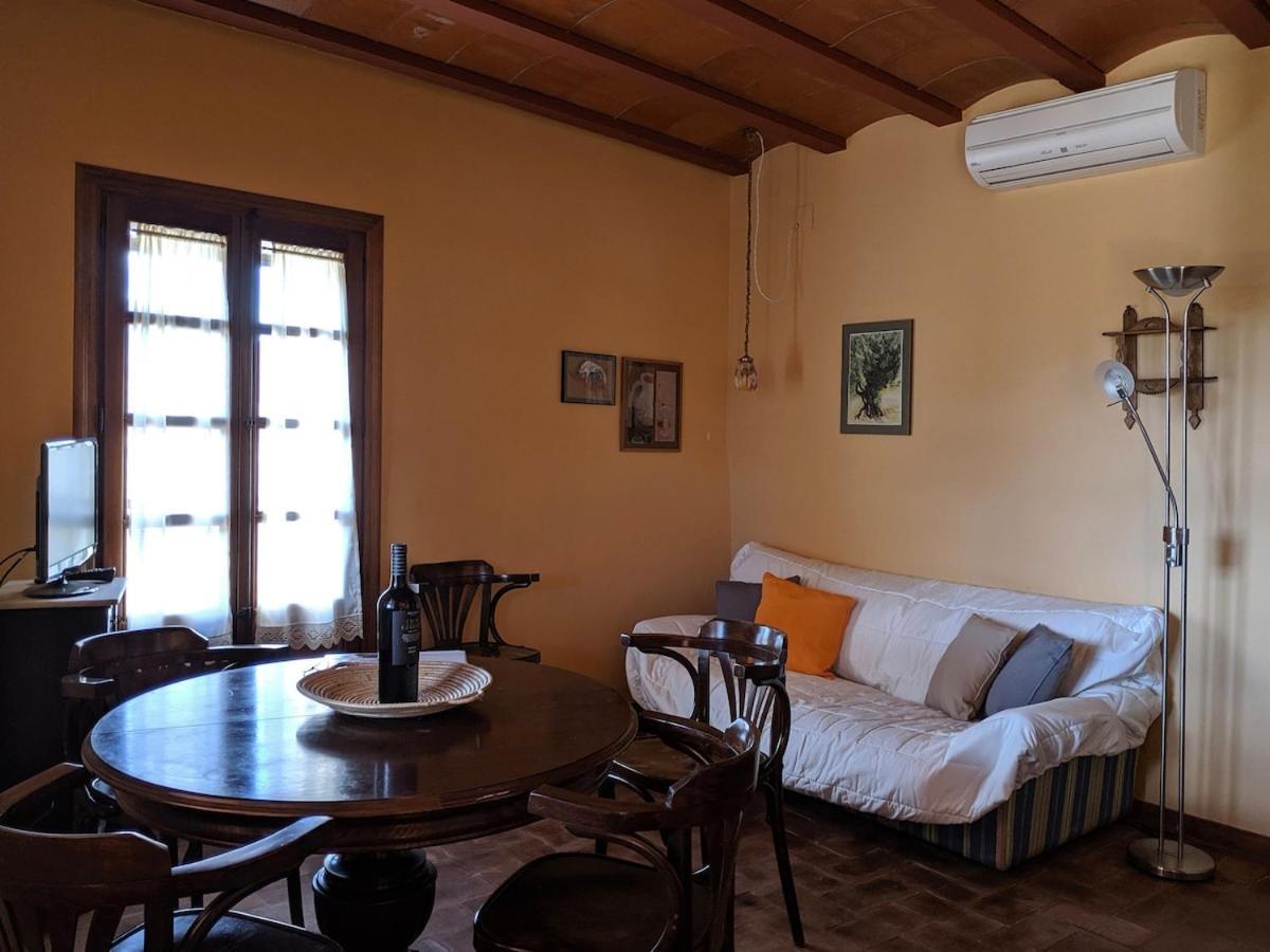 L'Academia De La Vilella Baixa Buitenkant foto